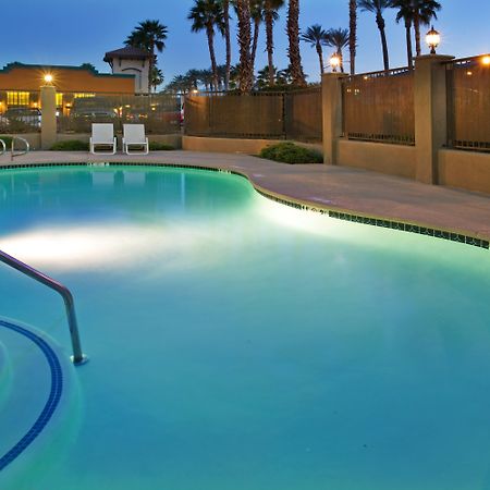 Holiday Inn Express & Suites Rancho Mirage - Palm Spgs Area By Ihg Dış mekan fotoğraf