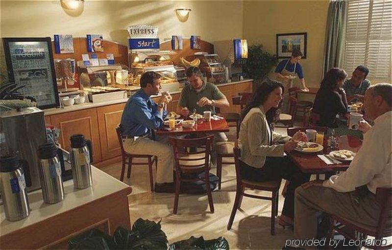 Holiday Inn Express & Suites Rancho Mirage - Palm Spgs Area, An Ihg Hotel Restoran fotoğraf